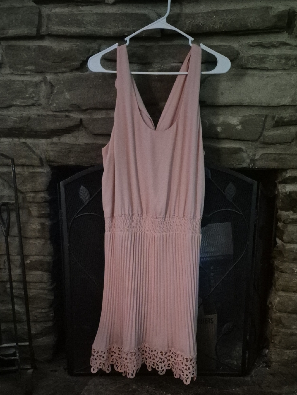 Express Blush Pink Pleated Midi Dress with Lace Trim